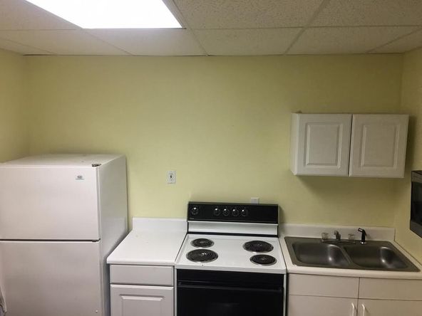 Mountain Creek Professional Center: 901 Mountain Creek Rd, Chattanooga, TN 37405